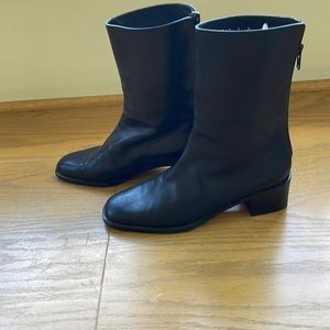 Womens size 7B Cole Haan Leather Boots